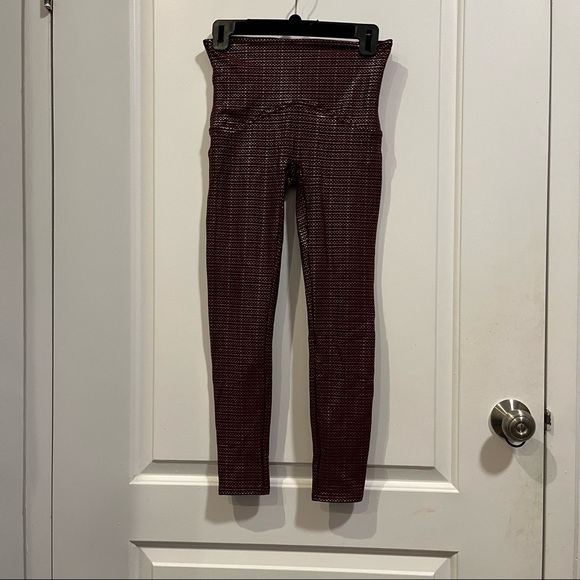 Spanx Booty Boost 7/8 Active Leggings in Wine - Picture 6 of 7